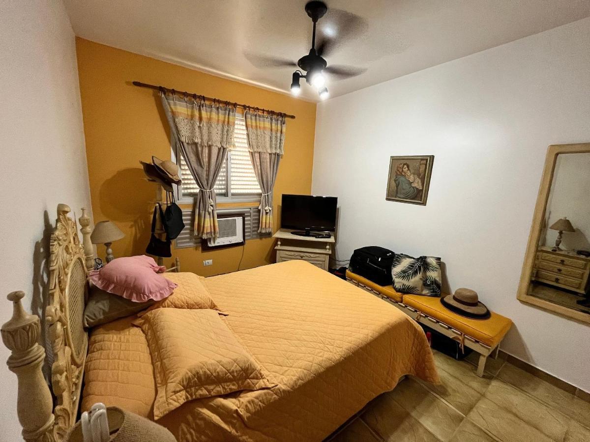 גוארויה Super Aconchegante E Espacoso - Sacada Ampla E Perto Da Praia - Super Confortavel - Ap. 13 - Ed. Maison Du Parc מראה חיצוני תמונה